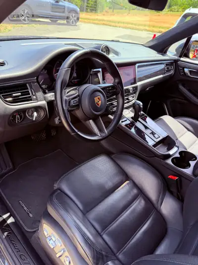 Porsche Macan GTS PDK — Performance sportive et polyvalence SUV — Innenraum