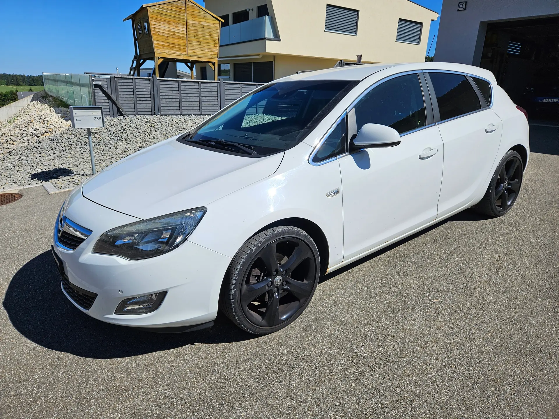 Opel Astra 2010 occasion Lajoux — 1