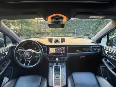 Porsche Macan Turbo 2021 — SUV sportif 440 ch, freins céramiques et PASM — Armaturenbrett