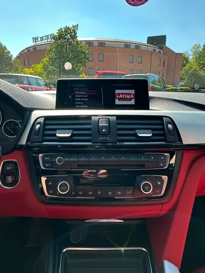 BMW 428i xDrive Cabriolet — Élégance décapotable, moteur performant et traction intégrale — Miniatura 13