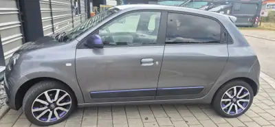 Renault Twingo Design Edition — Citadine ludique et équipée, 99 800 km — vista posteriore
