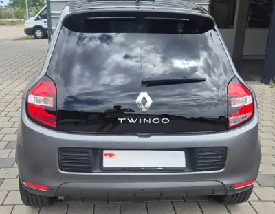 Renault Twingo Design Edition — Citadine ludique et équipée, 99 800 km — Miniatura 8