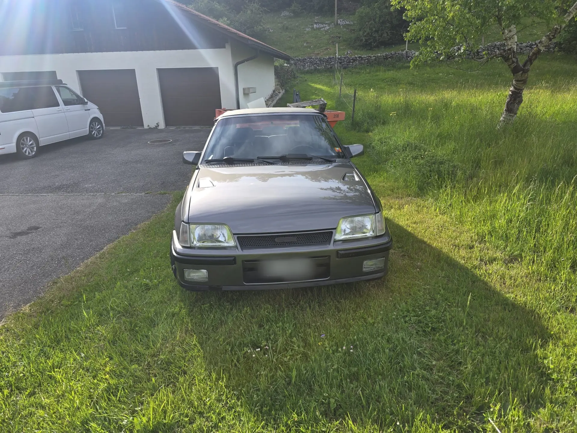 Opel Kadett Cabriolet 1988 — Classique décapotable, moteur 2.0L 116 ch — Außenansicht
