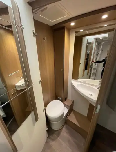 Fiat Ducato 35 2.3 Multijet 140 — Utilitaire robuste, peu kilométré, équipé — détail