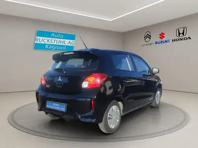 Mitsubishi Space Star 1.2 MIVEC — Citadine fiable, 8000 km seulement, entretien récent — intérieur