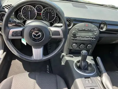 Mazda MX-5 2.0 Exclusive — Cabriolet sportif légendaire, entretien impeccable — Miniatur 11