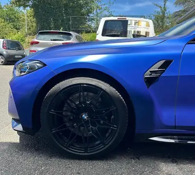 BMW M4 Competition xDrive Cabriolet — 510 ch, performance et légèreté — vista posteriore