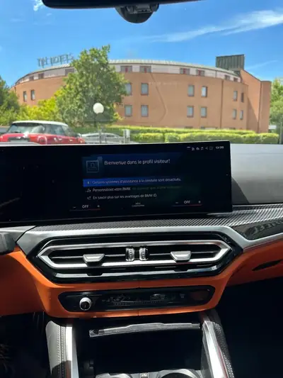 BMW M4 Competition xDrive Cabriolet — 510 ch, performance et légèreté — Miniatura 11