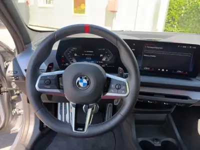 BMW M135 xDrive 2024 — Berline sportive 300 ch, peu kilométrée avec garantie BMW 10 ans — Miniatur 14