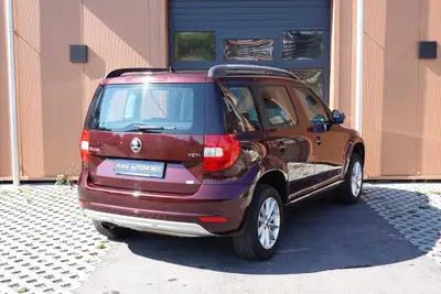 Skoda Yeti 1.2 TSI — Le SUV familial tchèque fiable et polyvalent — Miniatur 8