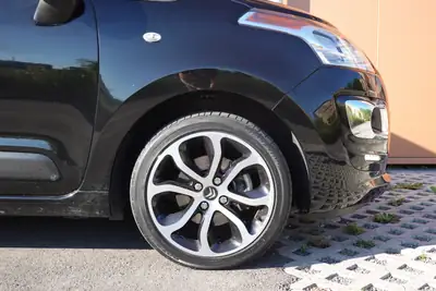 Citroën C3 Picasso 1.2 PureTech — Monospace compact économe, 56 000 km seulement — cruscotto