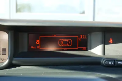 Citroën C3 Picasso 1.2 PureTech — Monospace compact économe, 56 000 km seulement — Miniatura 15