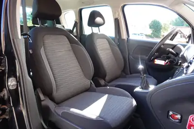 Citroën C3 Picasso 1.2 PureTech — Monospace compact économe, 56 000 km seulement — Miniatura 17
