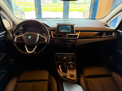 BMW 220 Gran Tourer xDrive — Monospace 7 places, diesel économique et sécurisé — Miniatur 15
