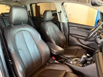 BMW 220 Gran Tourer xDrive — Monospace 7 places, diesel économique et sécurisé — Miniatur 21
