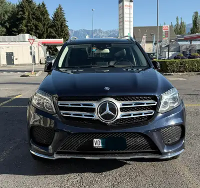 Mercedes-Benz GLS 350 d — SUV 7 places robuste, moteur V6 diesel efficace — fianco