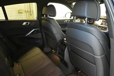 BMW X6 xDrive 48V 40i M Sport — Coupé SUV sportif, hybride rechargeable, équipements premium — Miniatur 28
