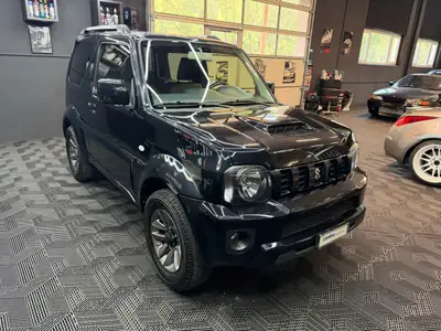 Suzuki Jimny 1.3 — Le 4x4 compact routier au tempérament d'aventurier — Seitenansicht