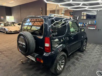Suzuki Jimny 1.3 — Le 4x4 compact routier au tempérament d'aventurier — Armaturenbrett
