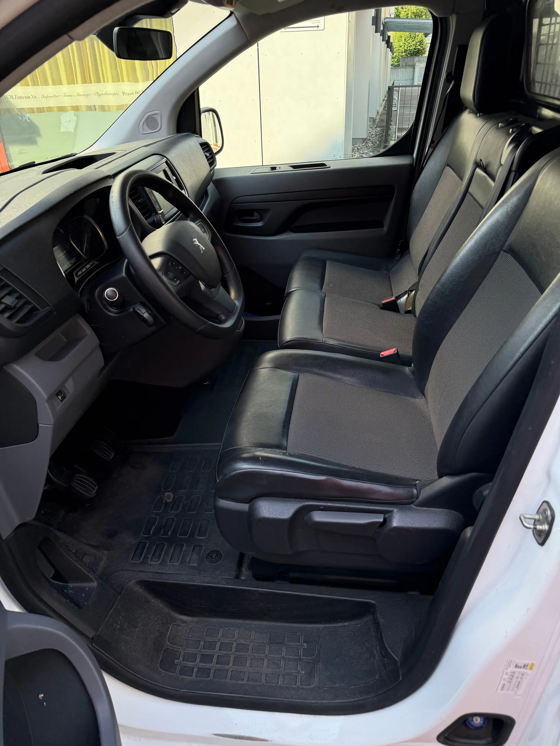 Peugeot Expert 2019 occasion Dübendorf — 2