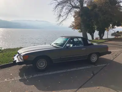 Mercedes-Benz 450 Cabriolet US 1979 — Roadster iconique, 125'000 km, sans sinistre — fianco