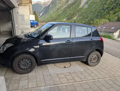 Suzuki Swift 1.3 GL 4WD — Citadine robuste tout-terrain, 104 500 km, sans sinistre — Heckansicht