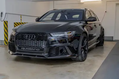 Audi RS6 Avant 4.0 TFSI V8 — 630 ch, breaks haute performance, premier propriétaire — Innenraum