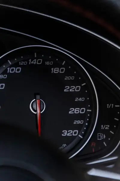 Audi RS6 Avant 4.0 TFSI V8 — 630 ch, breaks haute performance, premier propriétaire — Miniatur 11