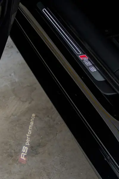 Audi RS6 Avant 4.0 TFSI V8 — 630 ch, breaks haute performance, premier propriétaire — Miniatur 14