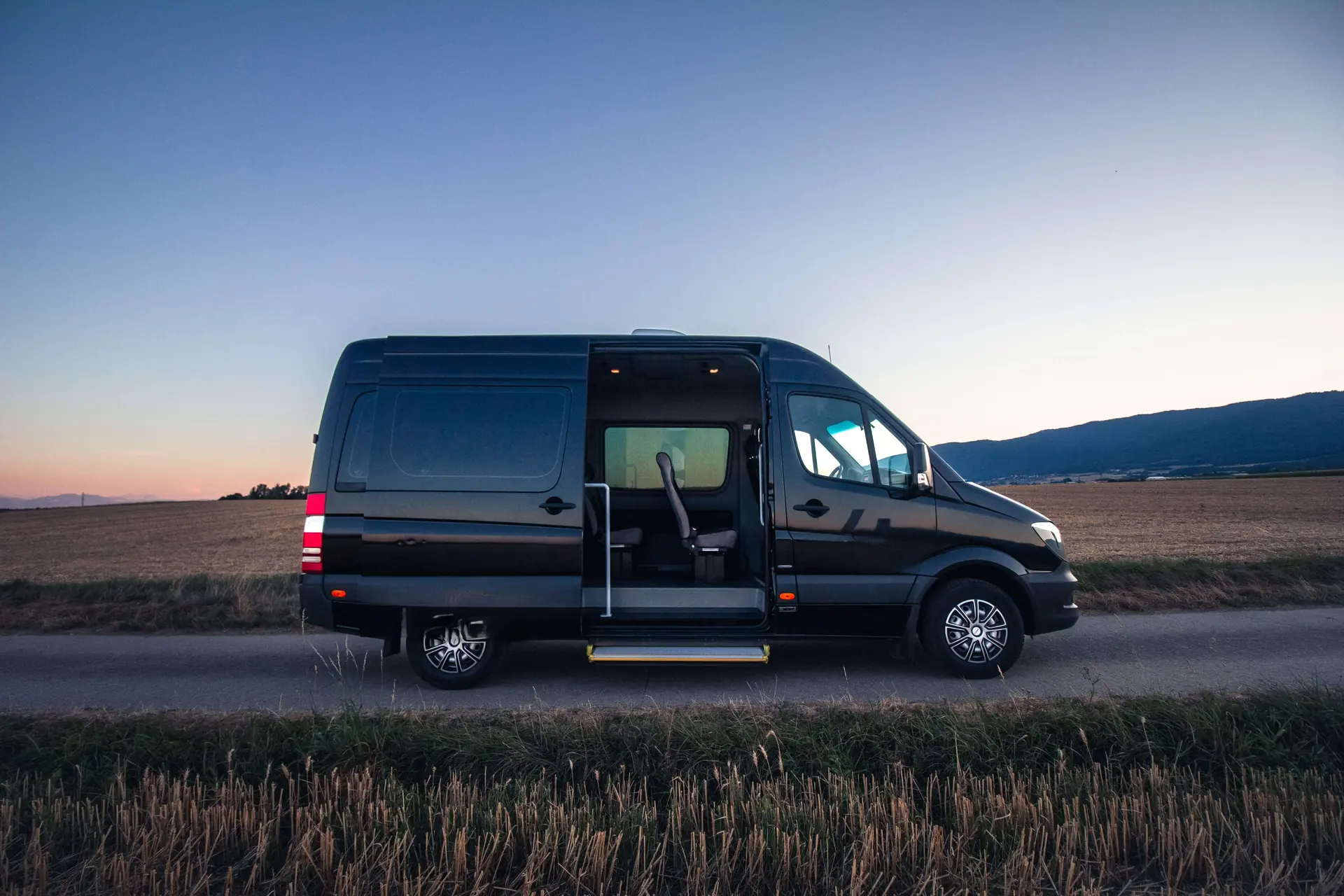 Mercedes-Benz Sprinter 316 CDI — Minibus 12 places, diesel économique et fiable