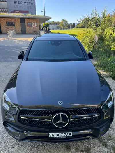 Mercedes GLC Coupé 300d 4MATIC AMG — Diesel performant, équipement premium, 80'000 km — côté