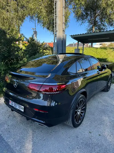 Mercedes GLC Coupé 300d 4MATIC AMG — Diesel performant, équipement premium, 80'000 km — intérieur