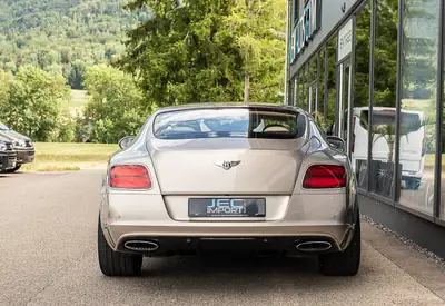 Bentley Continental GT Speed 6.0 — Coupé Grand Tourisme d'exception, 67'700 km seulement — Armaturenbrett