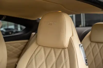 Bentley Continental GT Speed 6.0 — Coupé Grand Tourisme d'exception, 67'700 km seulement — Miniatur 12