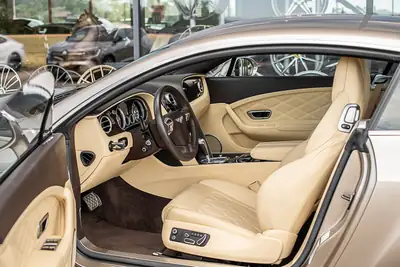 Bentley Continental GT Speed 6.0 — Coupé Grand Tourisme d'exception, 67'700 km seulement — Miniatur 13