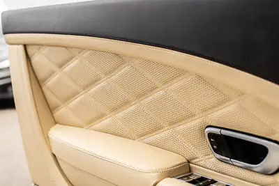 Bentley Continental GT Speed 6.0 — Coupé Grand Tourisme d'exception, 67'700 km seulement — Miniatur 18