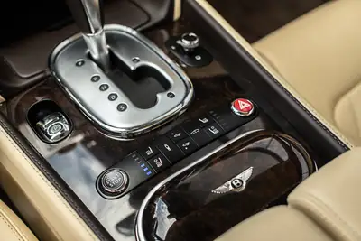 Bentley Continental GT Speed 6.0 — Coupé Grand Tourisme d'exception, 67'700 km seulement — Miniatur 20