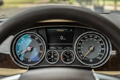 Bentley Continental GT Speed 6.0 — Coupé Grand Tourisme d'exception, 67'700 km seulement — Miniatur 22