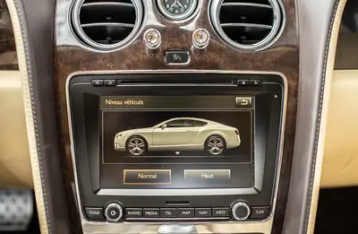 Bentley Continental GT Speed 6.0 — Coupé Grand Tourisme d'exception, 67'700 km seulement — Miniatur 25