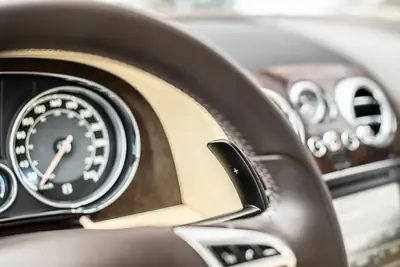 Bentley Continental GT Speed 6.0 — Coupé Grand Tourisme d'exception, 67'700 km seulement — Miniatur 27