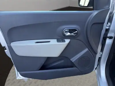 Dacia Dokker 1.5 dCi Ambiance — Monospace pratique, diesel économe, sans accident — Miniatura 12
