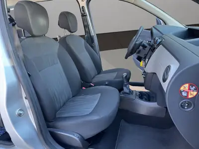 Dacia Dokker 1.5 dCi Ambiance — Monospace pratique, diesel économe, sans accident — Miniatura 17