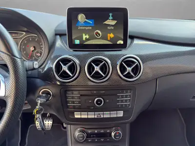 Mercedes-Benz B 220 AMG Line 4Matic — Monospace polyvalent, transmission intégrale et équipements premium — Thumbnail 15