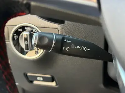 Mercedes-Benz B 220 AMG Line 4Matic — Monospace polyvalent, transmission intégrale et équipements premium — Thumbnail 24
