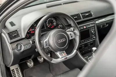 Audi RS4 Avant 4.2 V8 quattro — Performance V8 tuning, suspension KW3, échappement Milltek — Miniatura 10