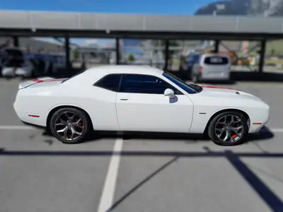 Dodge Challenger 5.7 R/T V8 Hemi — Muscle-car légendaire, échappement sport homologué — Miniature 7