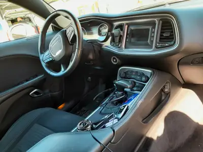 Dodge Challenger 5.7 R/T V8 Hemi — Muscle-car légendaire, échappement sport homologué — Miniature 8