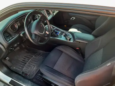 Dodge Challenger 5.7 R/T V8 Hemi — Muscle-car légendaire, échappement sport homologué — Miniature 9