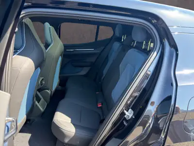 Volvo EX30 Twin Ultra Performance — SUV électrique 428 ch, très faible kilométrage — Miniatur 10