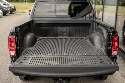 Dodge Ram 1500 5.7 HEMI — Pickup musclé, première main, 45 000 km seulement — Miniatur 8